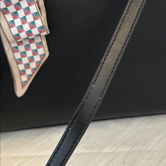 Tory Burch $700 Black Eleanor Spazoletto Satchel with Gold Logo and Ribbon - Picture 5 of 12